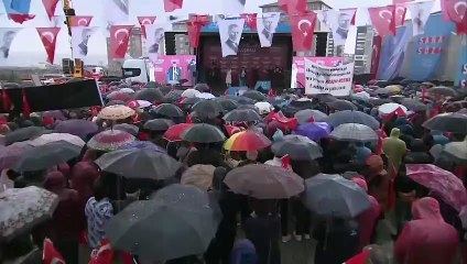 Dilek İmamoğlu'nun eşi Ekrem İmamoğlu'na baktığı anları gündem oldu