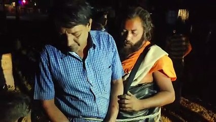 श्मशान में तांत्रिक क्रिया के संदेह में दो साधुवेशधारी सहित पांच लोगों को पीटा