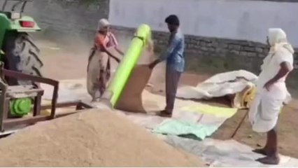 పెద్దపల్లి: వరిధాన్యం కొనుగోళ్లలో కోతలు.. రైతుల ఆందోళన