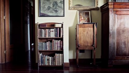 A los libros y a las mujeres canto - Tráiler oficial -