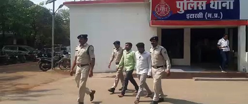 इटारसी - आईडीबीआई बैंक का एटीएम तोड़ने वाला निकला बैंक का कर्मचारी