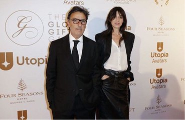 « On évitait le sujet » : pourquoi Charlotte Gainsbourg n’évoquait pas son père avec Yvan Attal