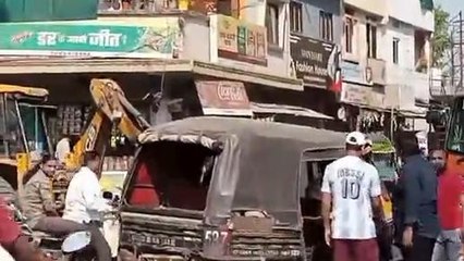 गुना: सीवर लाइन खुदाई बनी लोगों को परेशानी कांग्रेस नेता ने खुलवाया जाम