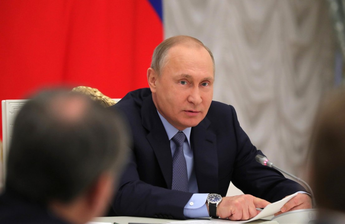 Die NATO befürchtet, dass Wladimir Putin Atomwaffen einsetzen könnte, wenn die Spannungen in der Ukraine zunehmen