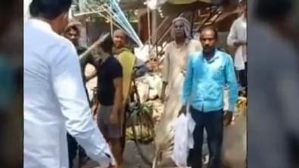 भोजपुर में मुखिया ने आवास सहायक को जमकर पीटा, जानिए क्या है पूरा मामला