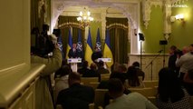 ستولتنبرغ في كييف بزيارة مفاجئة.. زيلينسكي: حان الوقت للناتو لدعوة أوكرانيا إلى صفوفه