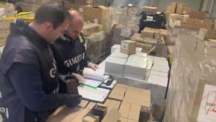 Verbania, Operazione Dirty Soap. 270mila cosmetici vietati sequestrati