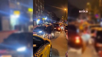 İstanbul'da "AKP" plakalı ciple taksici arasında kavga: "Sen devlet misin, çakar takıp yol kesiyorsun"