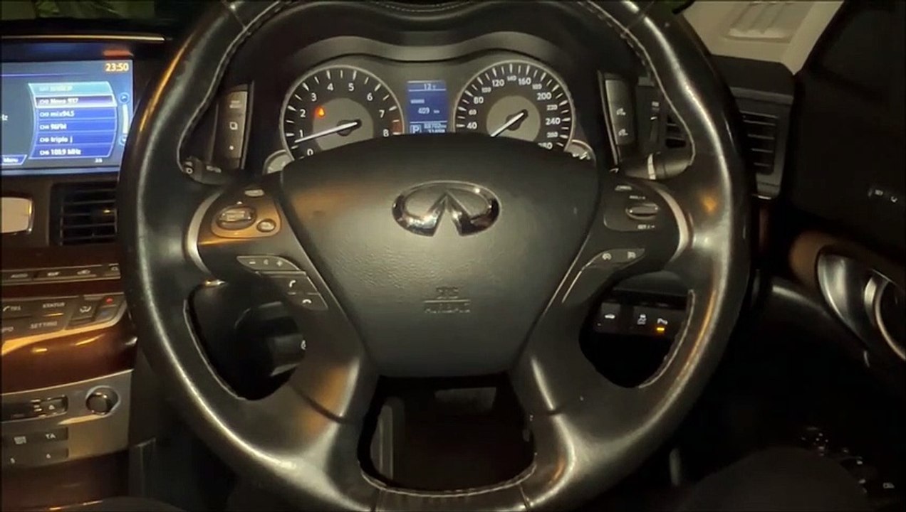 How to Adjust the Power Tilt and Telescopic Column in a 2016 Infinity Q70