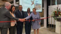 Inaugurato il primo centro per produrre vaccini a mRNA in Africa