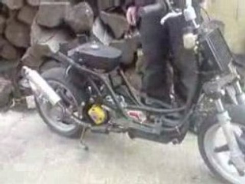 1er demarrage monster scoot