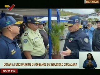 Caracas | Fortalecen dotación de los organismos de seguridad con la entrega de 2.500 armas