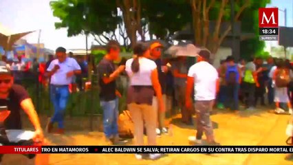 Se lleva a cabo 'fumaton' en la Estela de Luz; buscan derechos para el consumo de cannabis