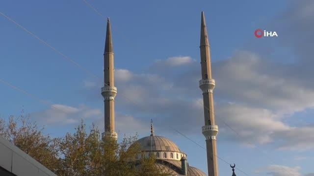 Deprem bölgesi Malatya'da buruk Ramazan Bayramı sevinci