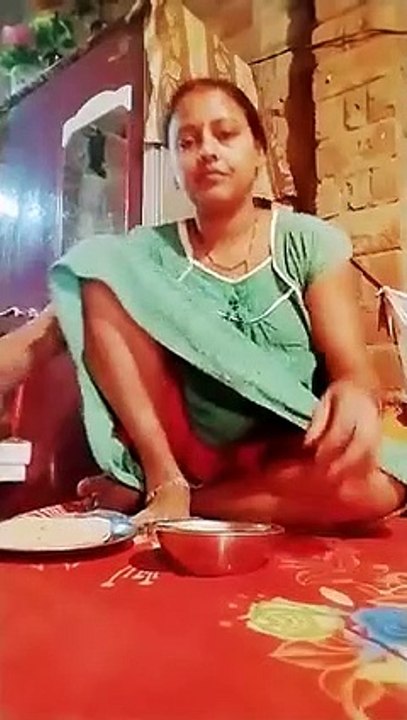 खुशी किले के बाहर_Women Lifestyle Very nice 