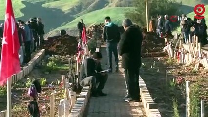Depremin vurduğu Adıyaman'da buruk bayram sevinci