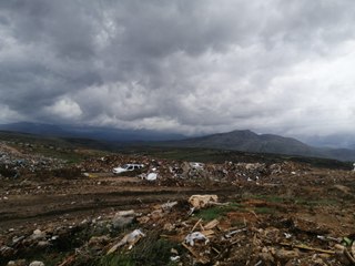 Mera alanına hafriyat dökümüne çevrecilerden tepki