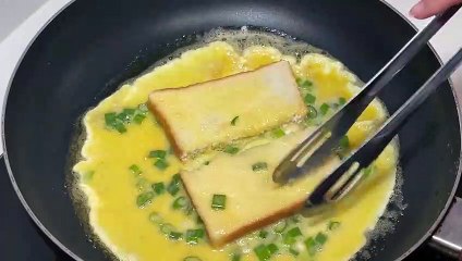 Make It in Seconds Two Unique Egg Cheese Sandwich