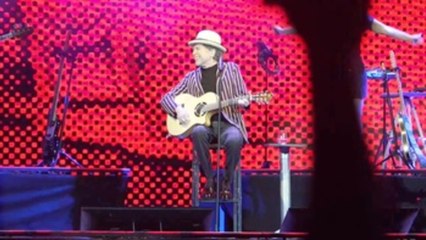 Sabina sigue "tan joven y tan viejo" en su vuelta a los escenarios españoles