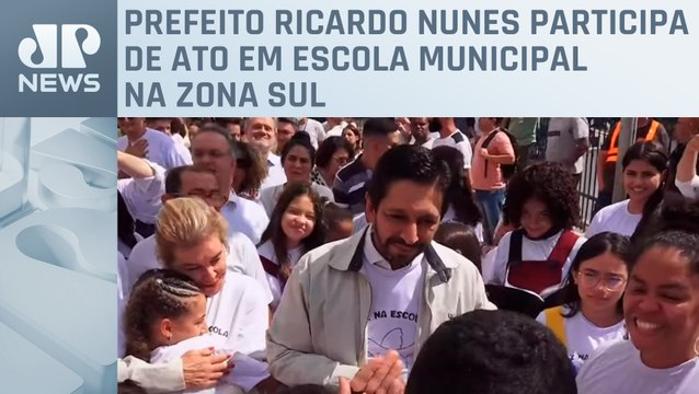 Escolas públicas e particulares de SP fazem atividades para incentivar a paz