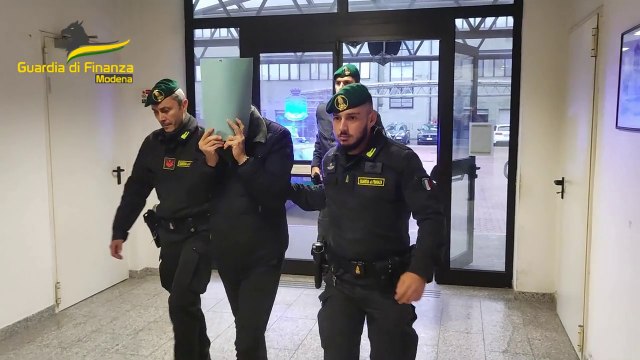 Due imprenditori creavano e vendevano crediti fiscali inesistenti