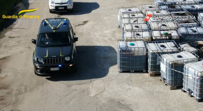87mila litri di idrocarburi nelle fognature: Gdf e Guardia Costiera evitano sversamento in mare (21.04.23)