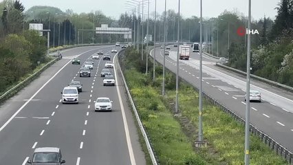 Ramazan Bayramı'nın ilk gününde TEM Otoyolu Düzce geçişi boş kaldı