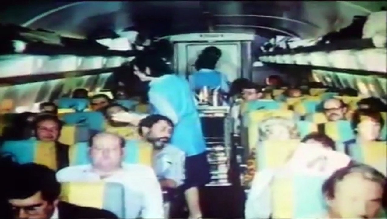 Pluna - Empresa de aviones uruguaya, ofreciendo sus servicios en la sucursal de San Pablo, Brasil - Publicidad (1979 1980)