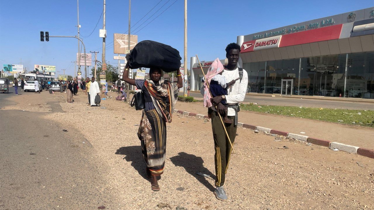 كيف تناولت الصحف العالمية تطورات الأوضاع في السودان؟