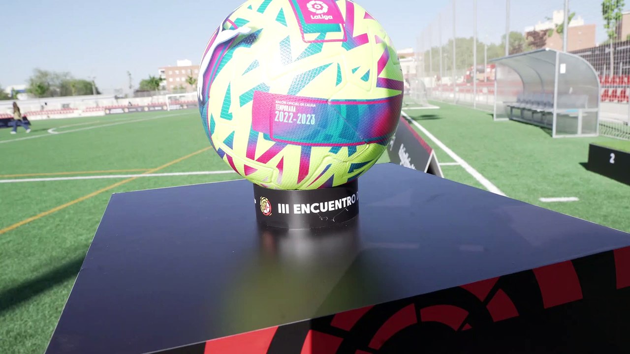 Celebridades juegan fútbol por una buena causa en "Premios Platino"