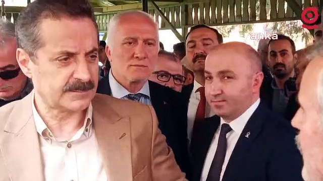 AKP Artvin Milletvekili adayı Faruk Çelik, seçim çalışmaları için geldiği Artvin’de vatandaşın sitemiyle karşılaştı