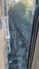 Moskova'da 100 binin üzerinde Müslüman bayram namazının ardından tekbirlerle yürüdü!