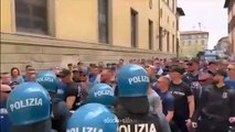 Firenze, tensione tra polizia e tifosi del Lech Poznan in corteo