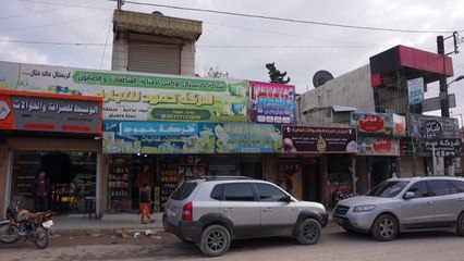 سوريون يتسمّرون أمام الشاشات لمتابعة مسلسل يدين العائلة الحاكمة