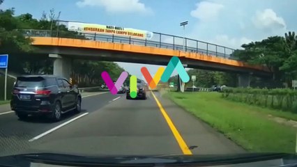 Pelaku Ngibrit Saat Tabrak Toyota Rush di Tol Cipali