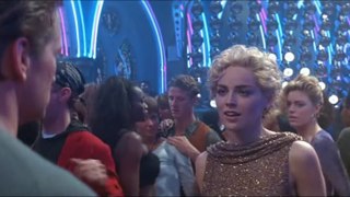 BASIC INSTINCT Movie - First Kiss - Sharon Stone, Michael Douglas