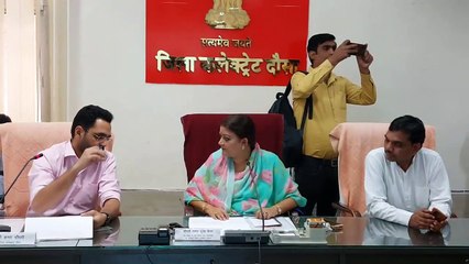 अधिकारी सक्रिय रहकर कार्य करें, कोताही बर्दाश्त नहीं-भूपेश