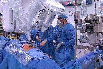 طبيبان ألمانيان أجريا أكثر من ألف عملية جراحية كاذبة