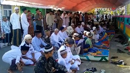Suasana Khusyuk Warga Desa Hila Ambon Gelar Salat Idulfitri