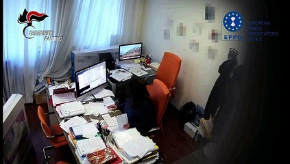 Download Video: Corruzione e peculato, arrestata  la preside della Falcone