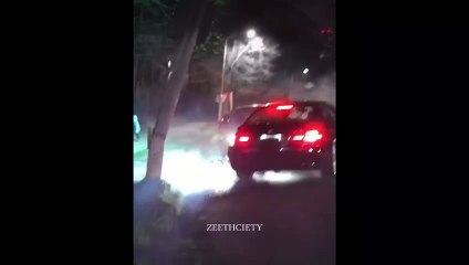 Quis dar nas vistas de carro a sacar pies e no  que conseguiu pela pior das razes