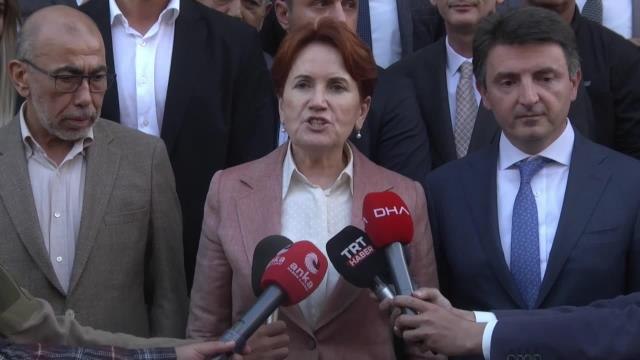 Meral Akşener, Deprem Bölgesindeki Yılan Tehlikesine Dikkat Çekti: Bu, Kimsenin Bilmediği Bir Konu. Sizler Aracılığıyla Türkiye Duyurmak İstiyorum