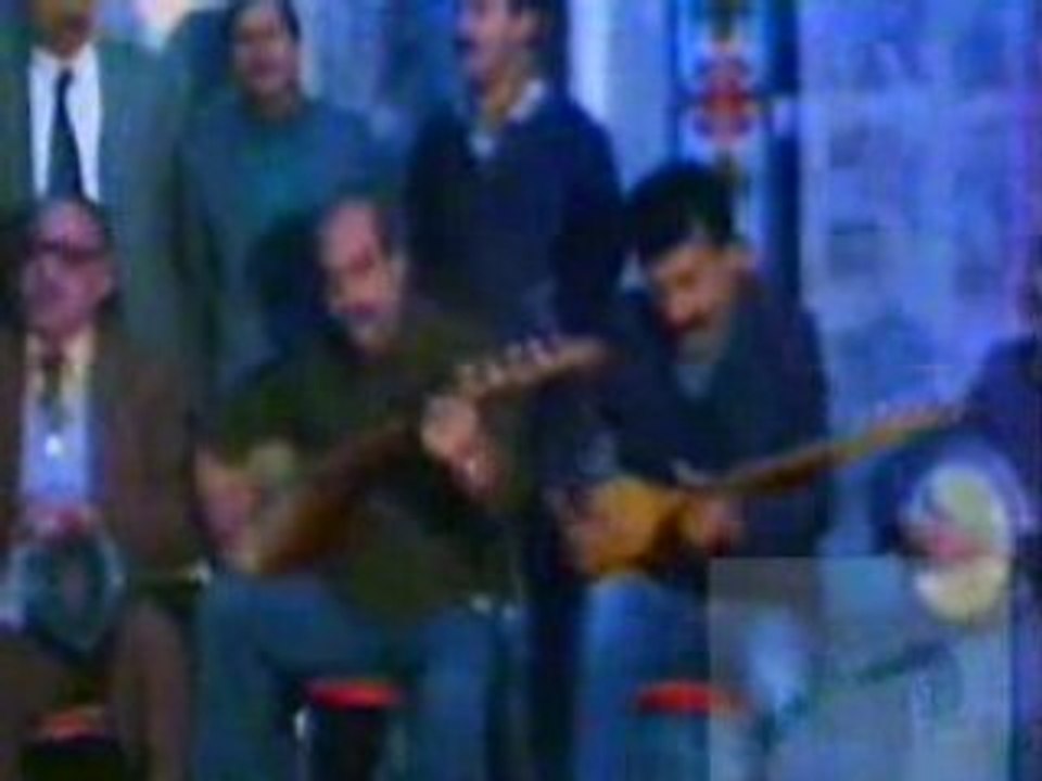 BAK KARA GÖZLU CEYLANA