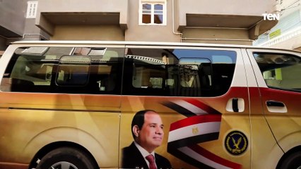 الوزارة تشارك أسر شهداء الشرطة الإحتفال بالعيد وتوزع هدية الرئيس عليهم