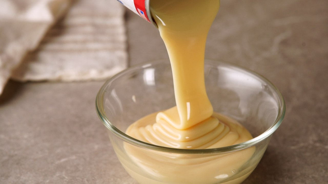 How to Make a 2-Ingredient Substitute for Sweetened Condensed Milk