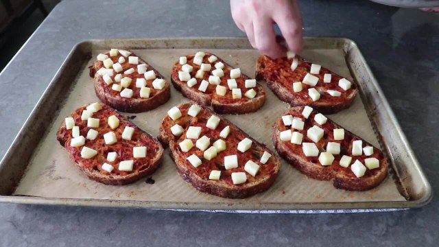 How to Make Bread and Butter Pizza