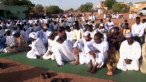 القتال المسلح يلقي بظلاله على فرحة عيد الفطر في السودان