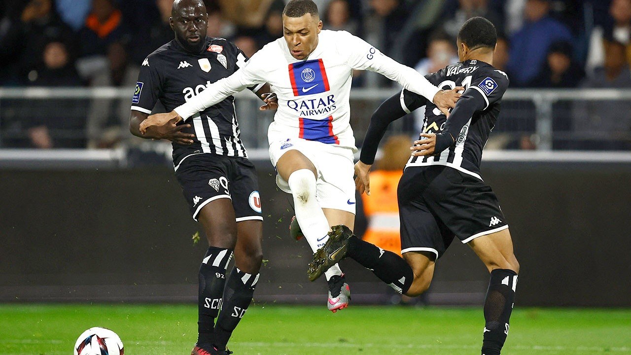 Angers v PSG