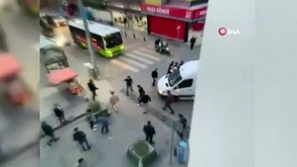 Yan bakma kavgası kanlı bitti: 4 yaralı