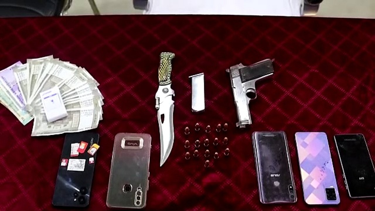 31 लाख का गांजा व देशी पिस्टल के साथ चार तस्कर...